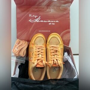 NIB Vintage Havana Extra Upper Sneakers Orange Size 6